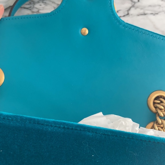 $1500 Gucci GG Marmont velvet bag - Picture 5 of 10